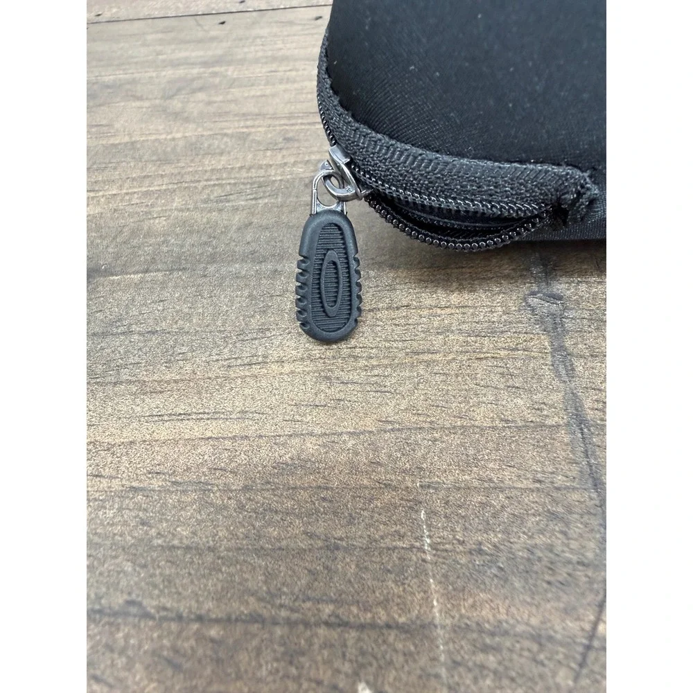 Oakley Eyeglass Sunglasses Hard Shell Zip Case Black Protective Storage